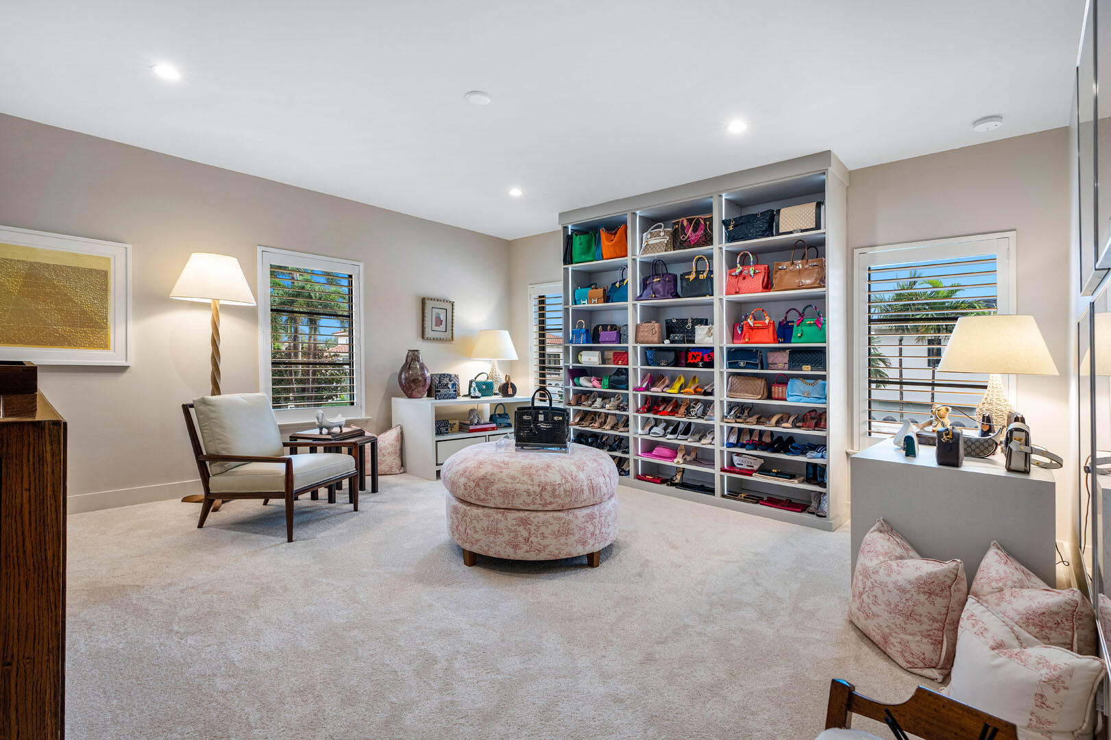 ROYAL PALM YACHT & COUNTRY CLUB - Residential