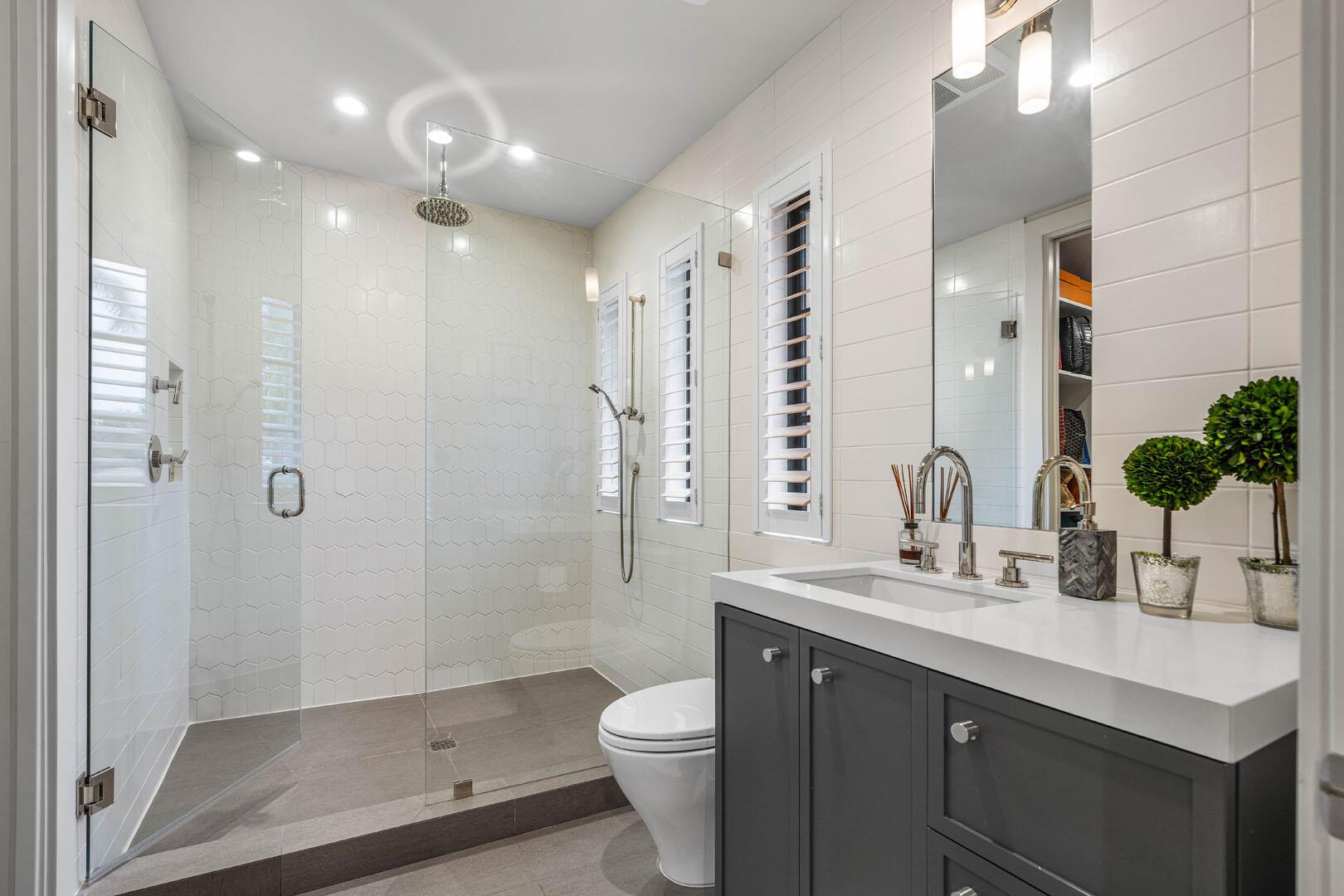 ROYAL PALM YACHT & COUNTR - Residential