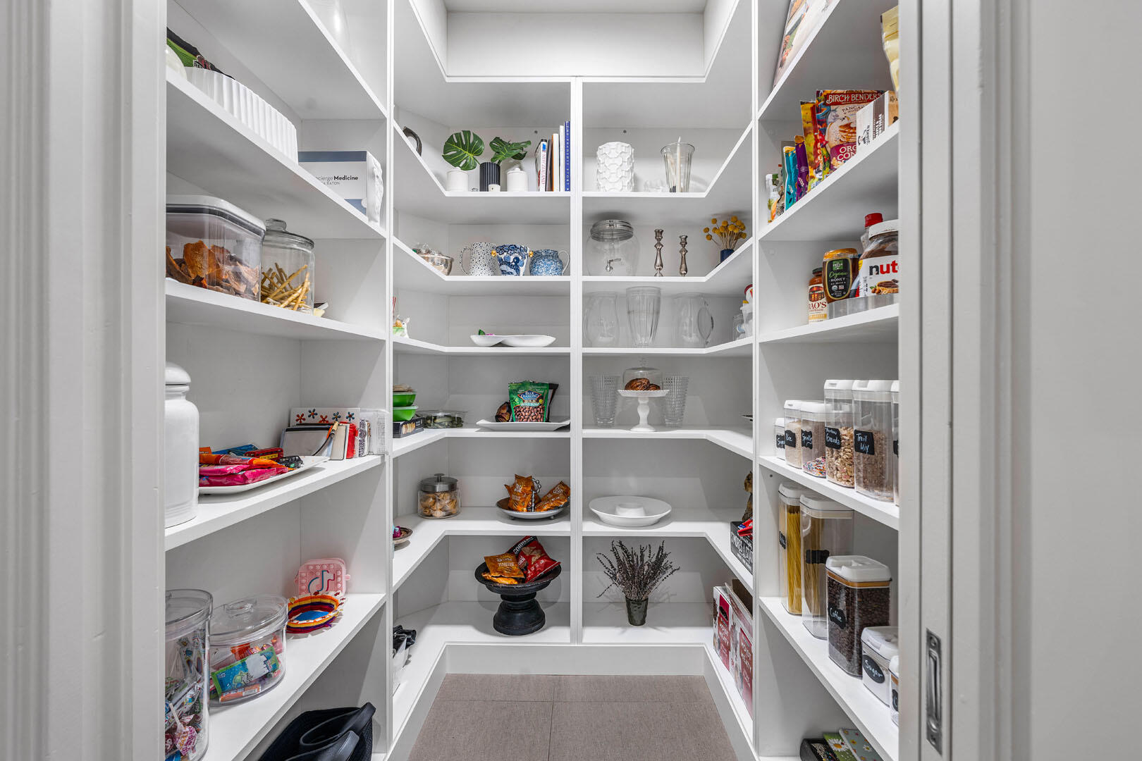 ROYAL PALM YACHT & COUNTRY CLUB - Residential