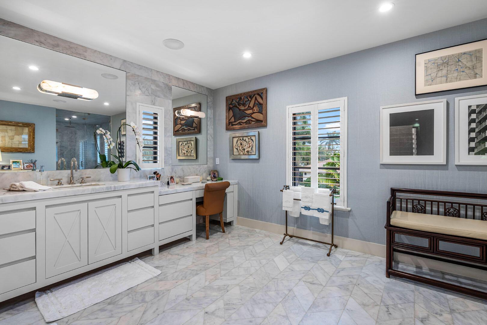 ROYAL PALM YACHT & COUNTR - Residential