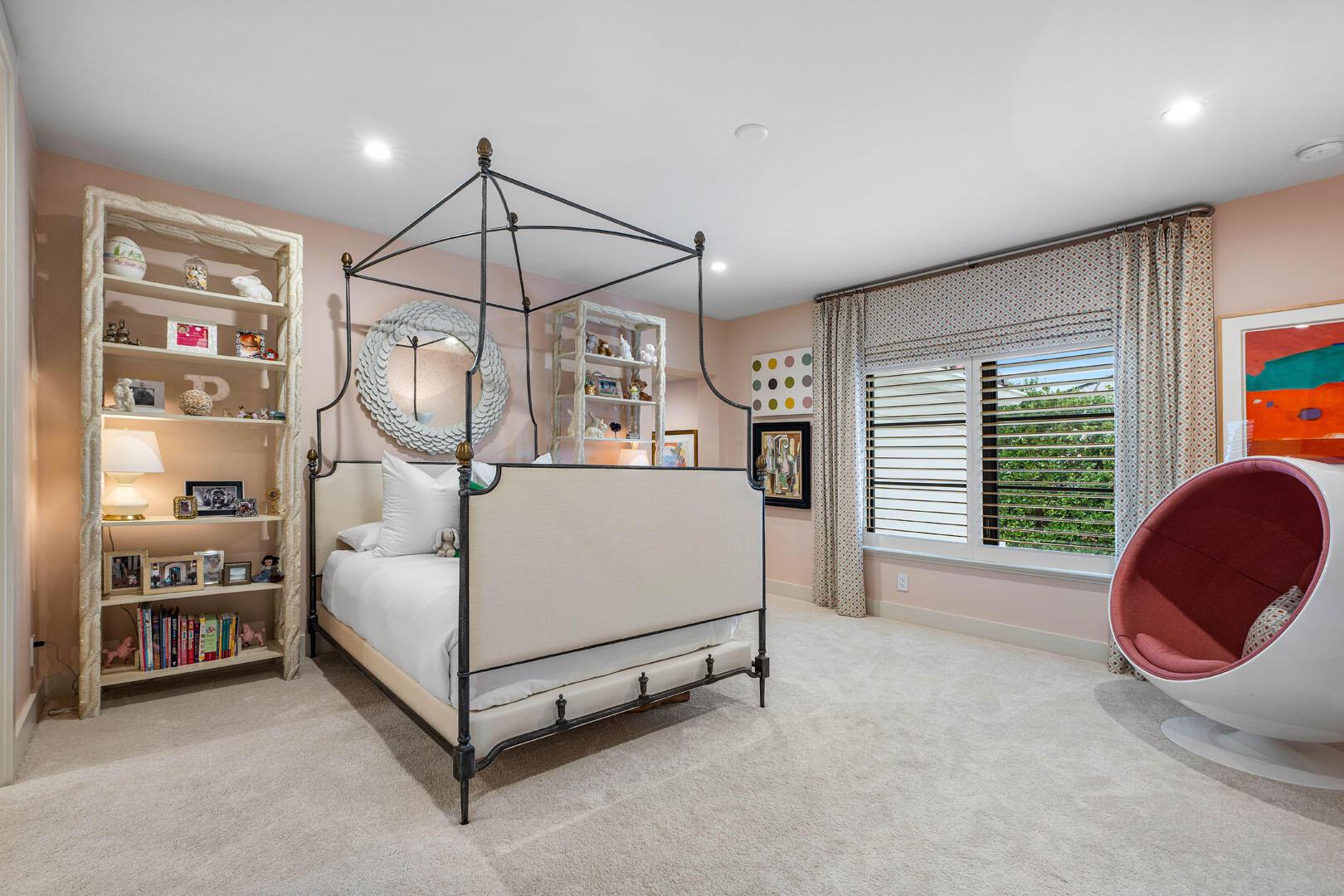 ROYAL PALM YACHT & COUNTR - Residential