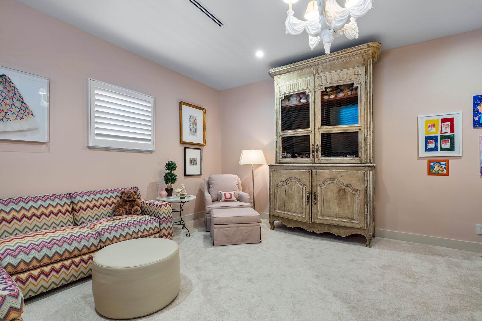 ROYAL PALM YACHT & COUNTR - Residential