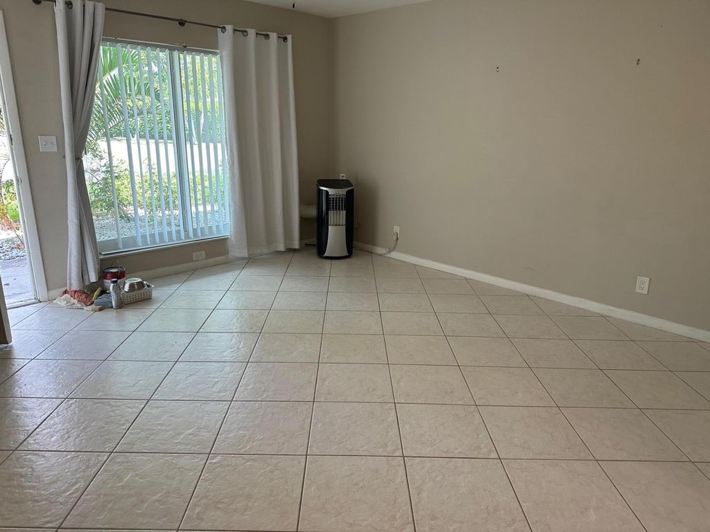 Photo of 2300 NE 5th Avenue #2, Boca Raton, FL 33431 (MLS # R11114697)