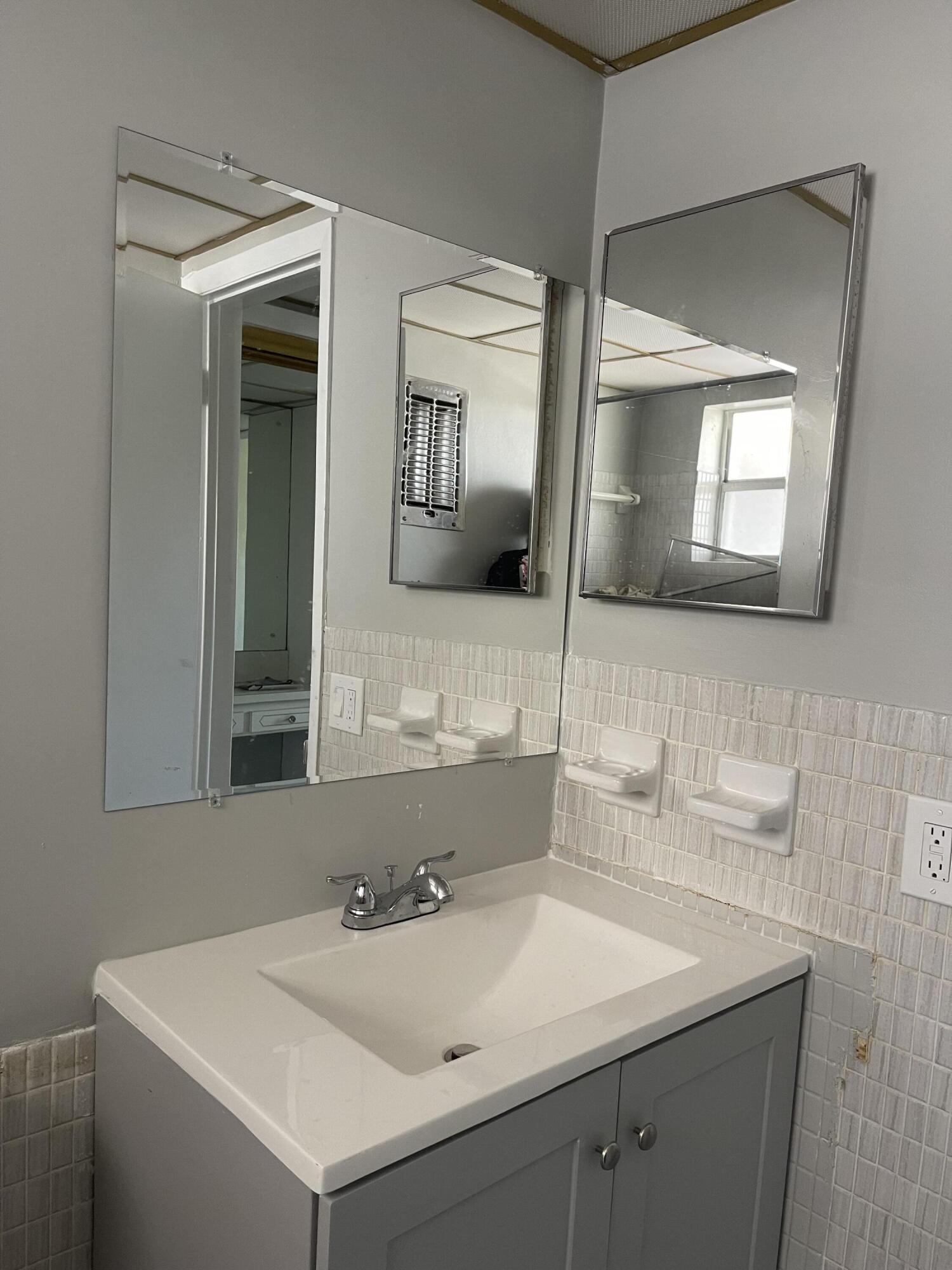 PARK SOUTH THREE INC CONDO - Residential Lease