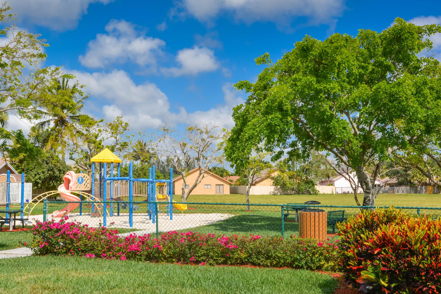 BOCA WINDS PAR A / Heritage Square - Residential