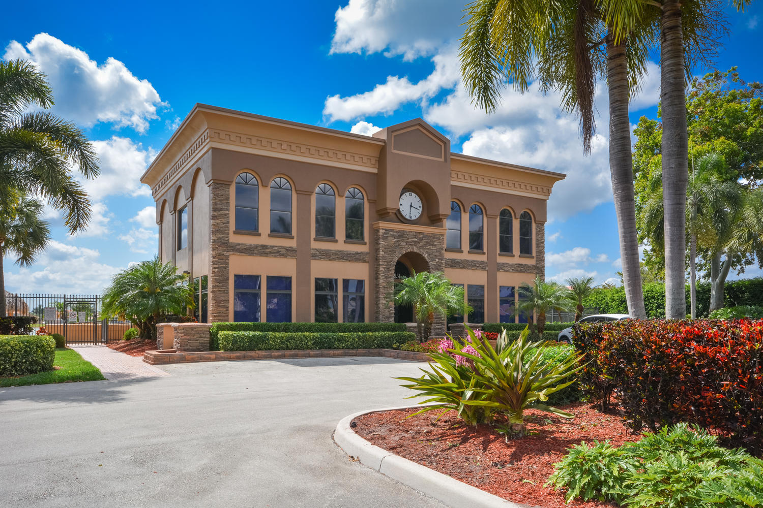 BOCA WINDS PAR A / Heritage Square - Residential