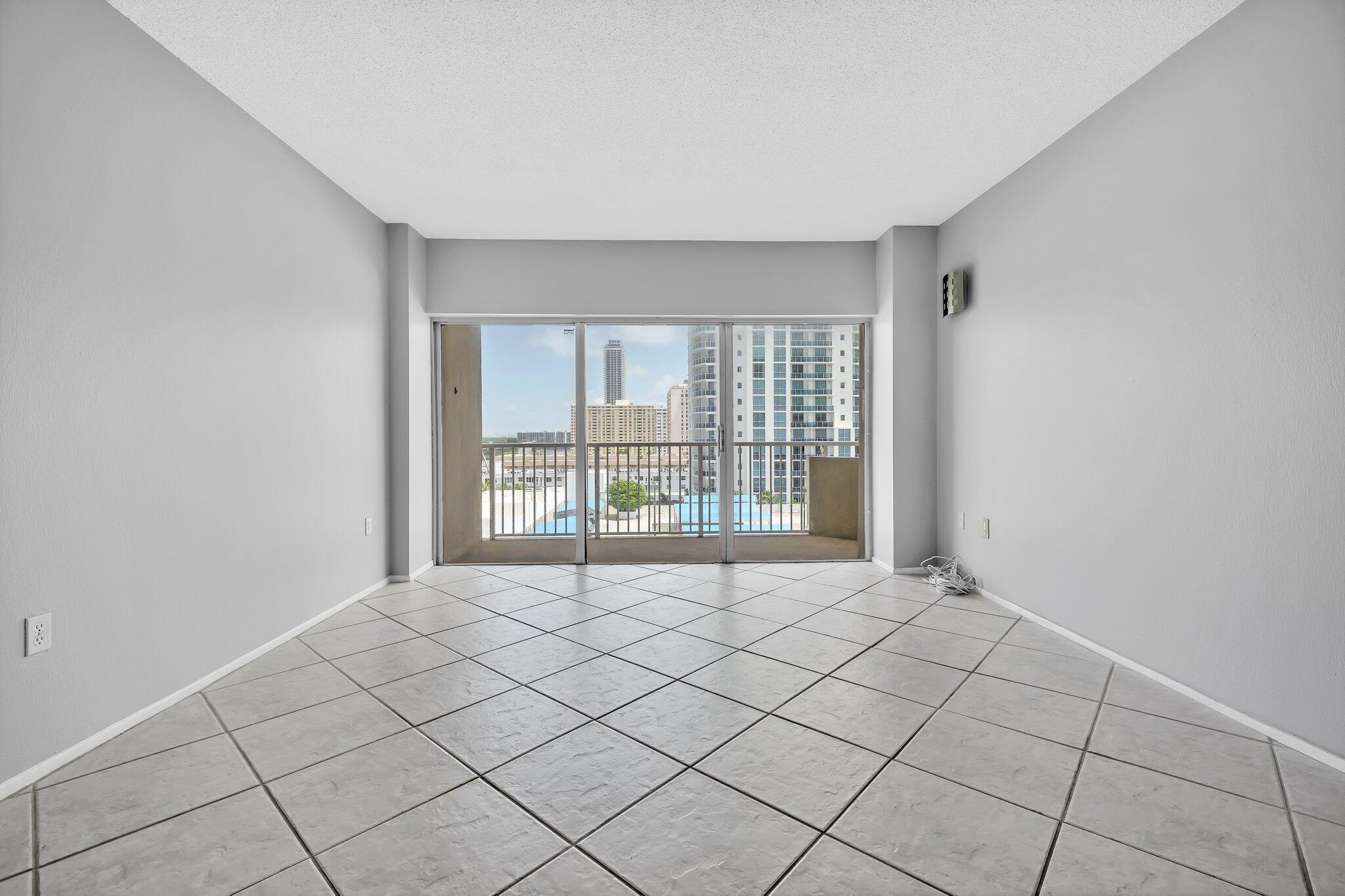 HEMISPHERES CONDO - Residential Lease