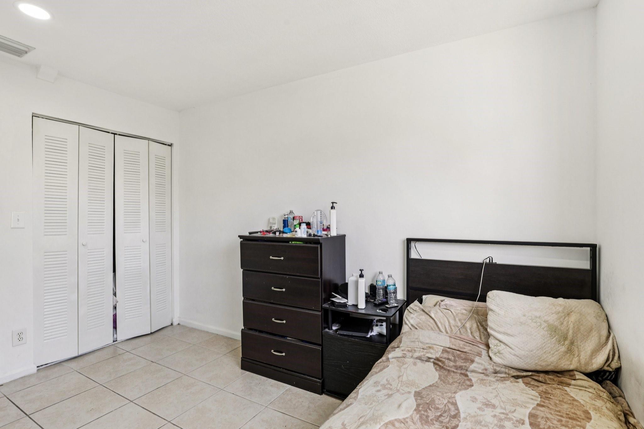 Woodland Cove 131-20 B - Residential Lease