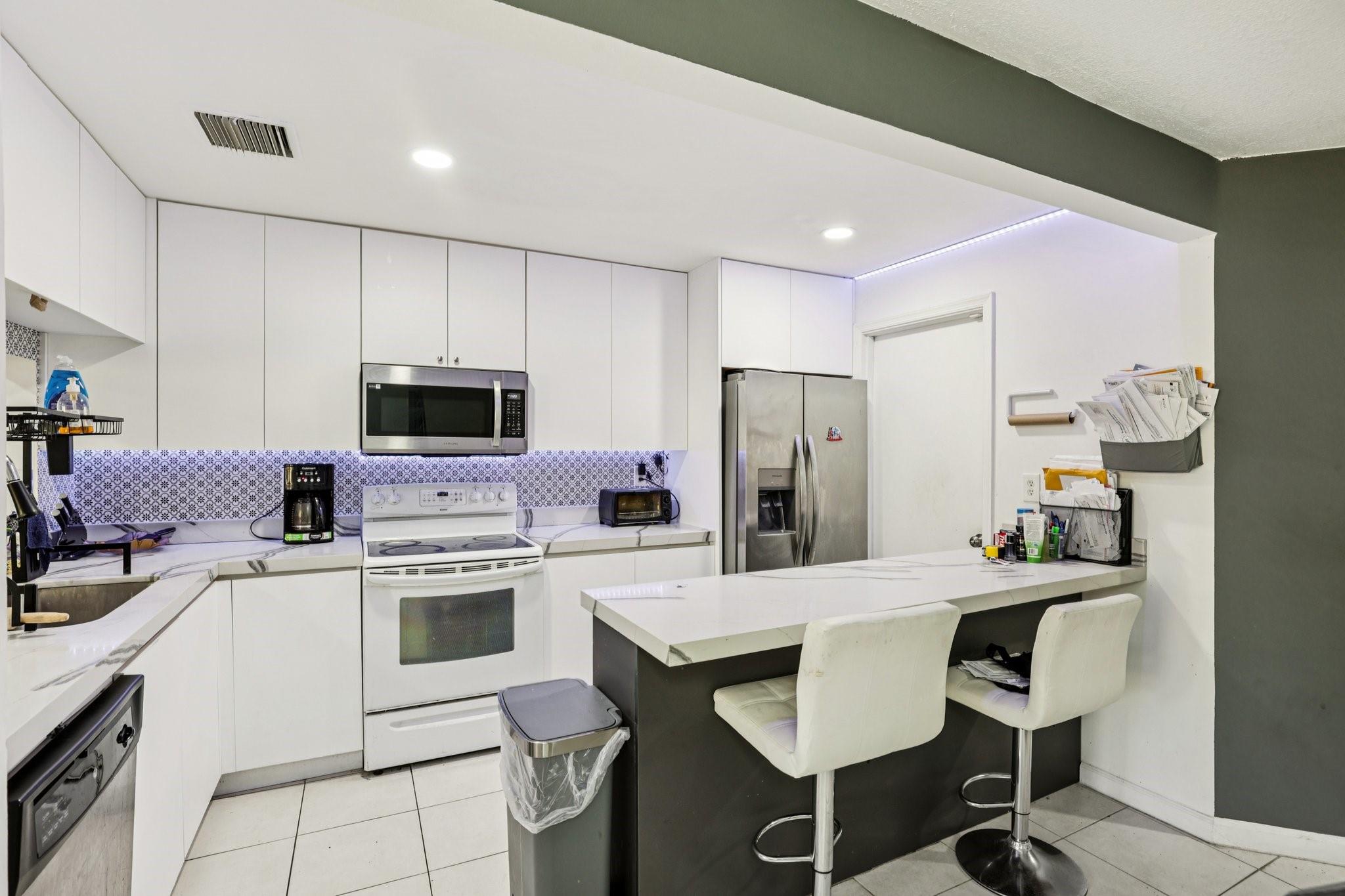 Woodland Cove 131-20 B - Residential Lease