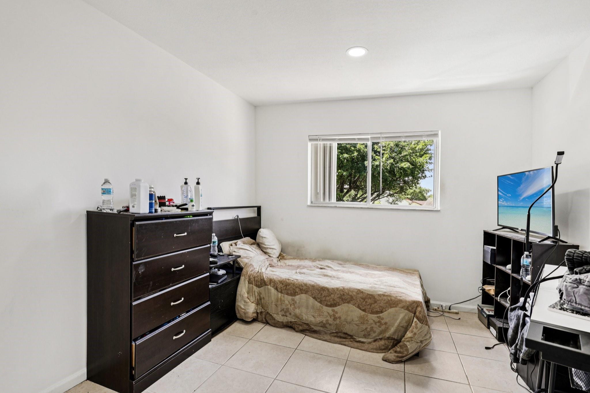 Woodland Cove 131-20 B - Residential Lease