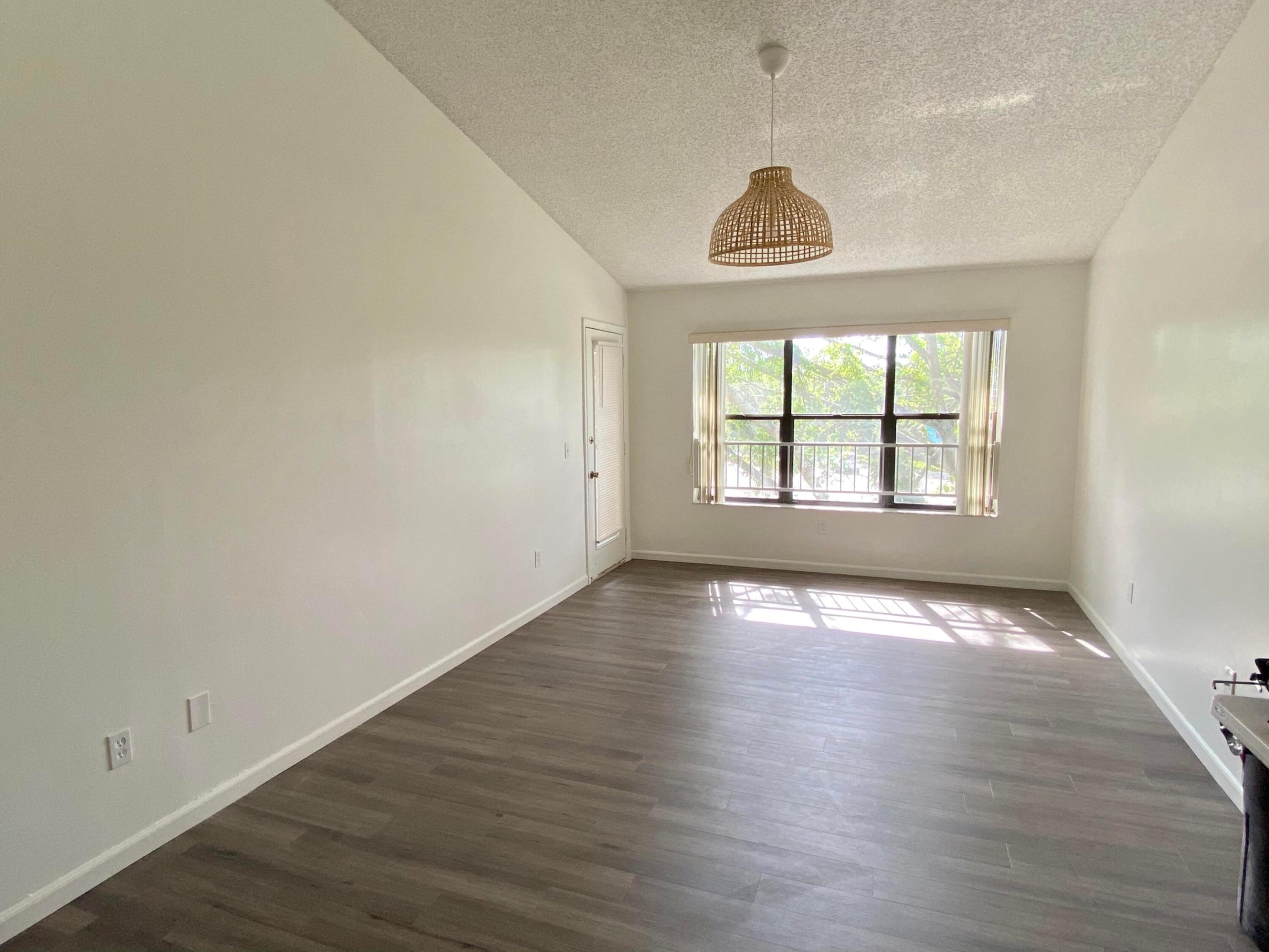 4201 W Mcnab Road 29