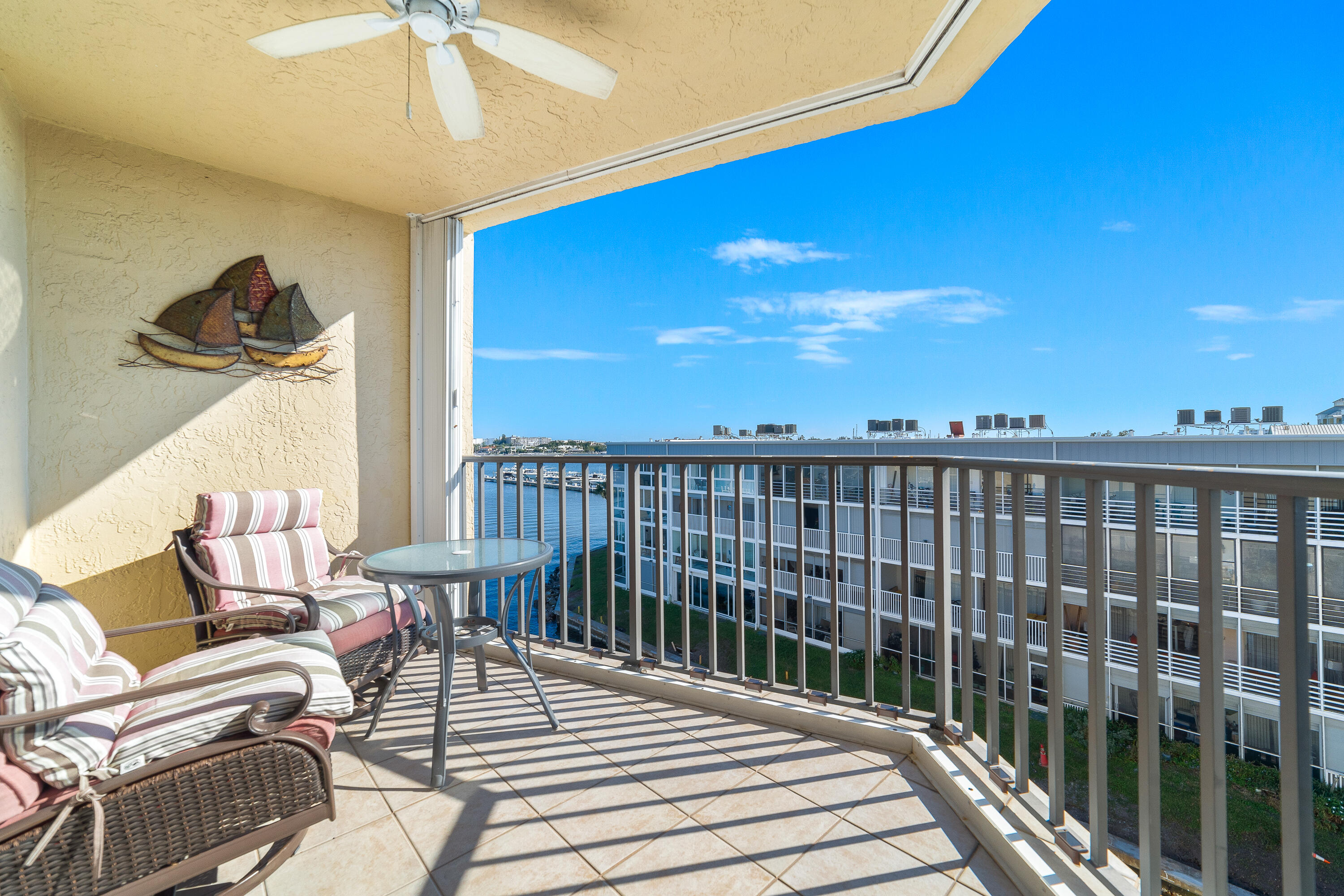 HIDDEN HARBOUR OF THE PALM BEACHES CONDO - Residential