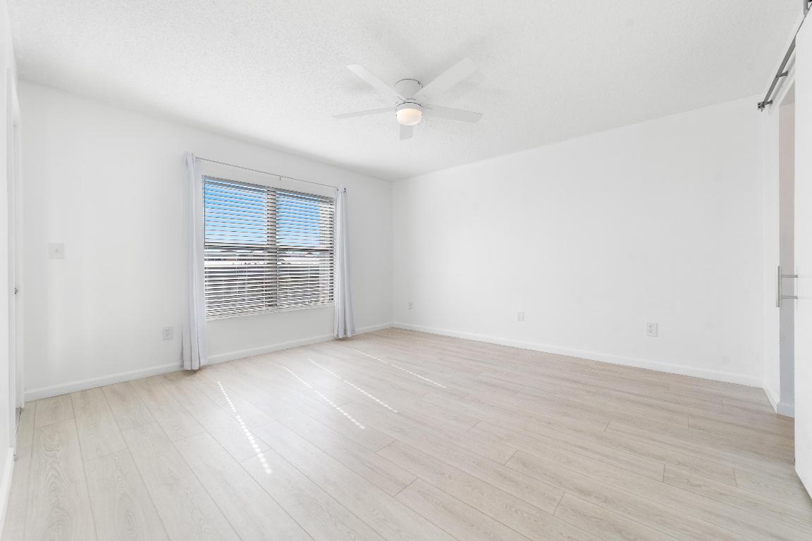 HIDDEN HARBOUR OF THE PALM BEACHES CONDO - Residential