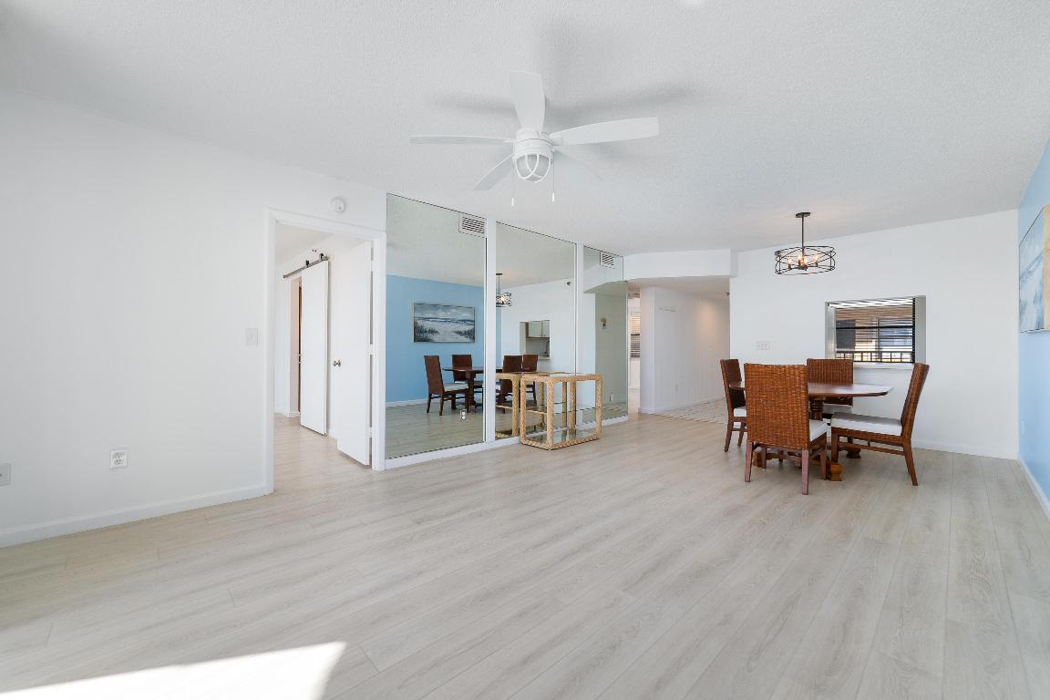 HIDDEN HARBOUR OF THE PALM BEACHES CONDO - Residential