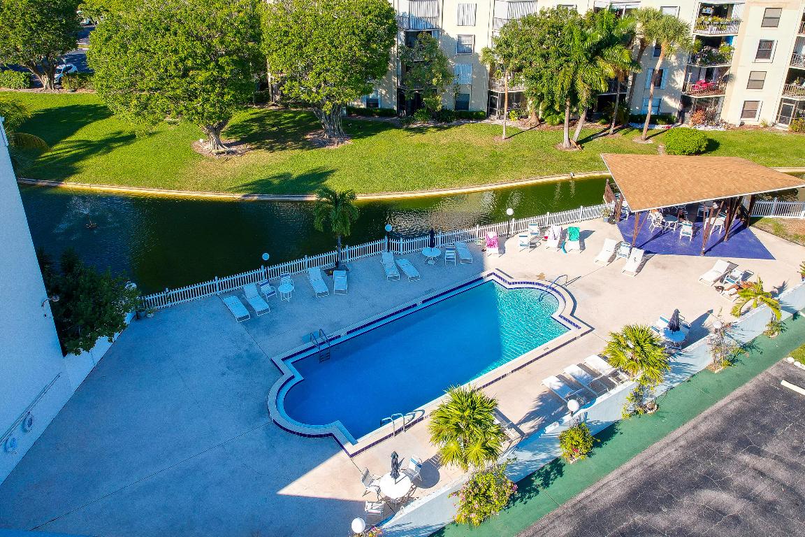 HIDDEN HARBOUR OF THE PALM BEACHES CONDO - Residential