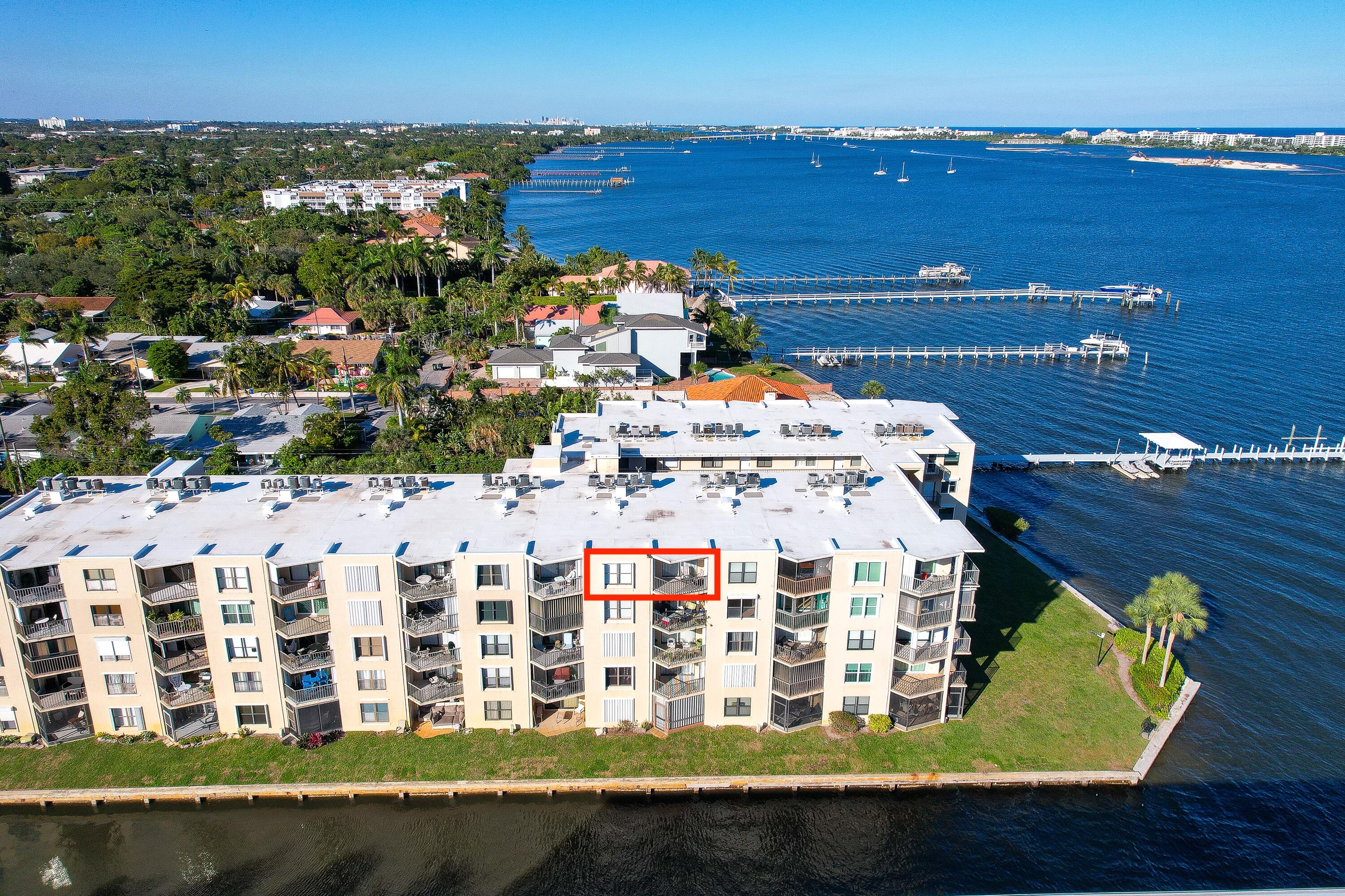 HIDDEN HARBOUR OF THE PALM BEACHES CONDO - Residential
