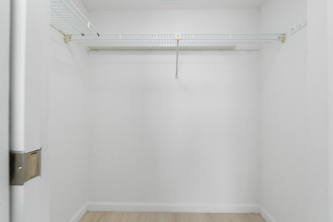 HIDDEN HARBOUR OF THE PALM BEACHES CONDO - Residential