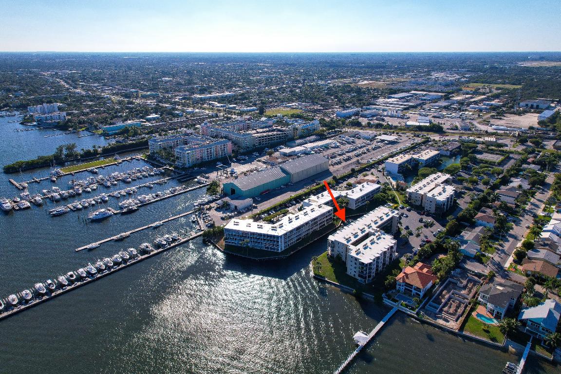 HIDDEN HARBOUR OF THE PALM BEACHES CONDO - Residential