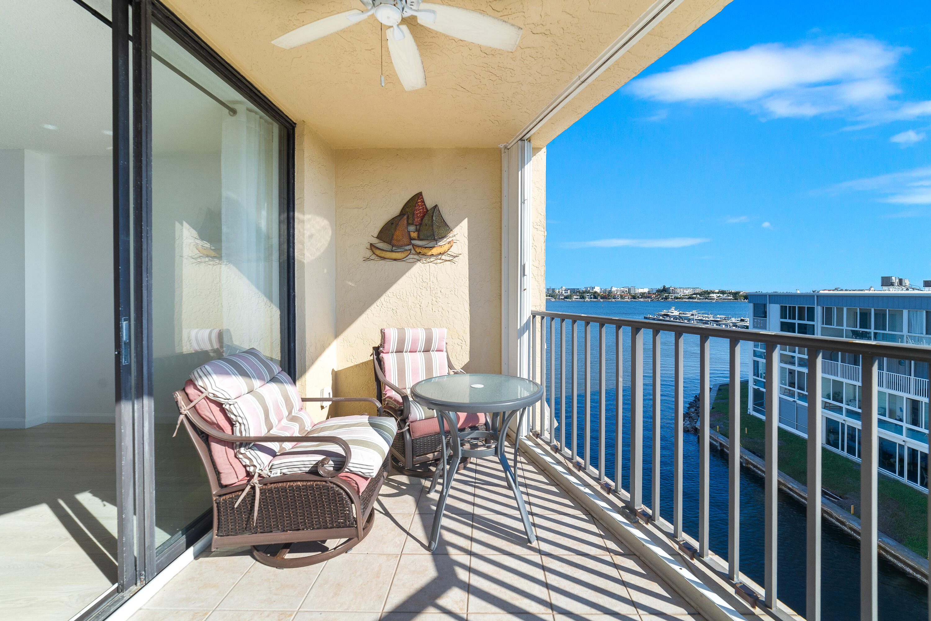 HIDDEN HARBOUR OF THE PALM BEACHES CONDO - Residential