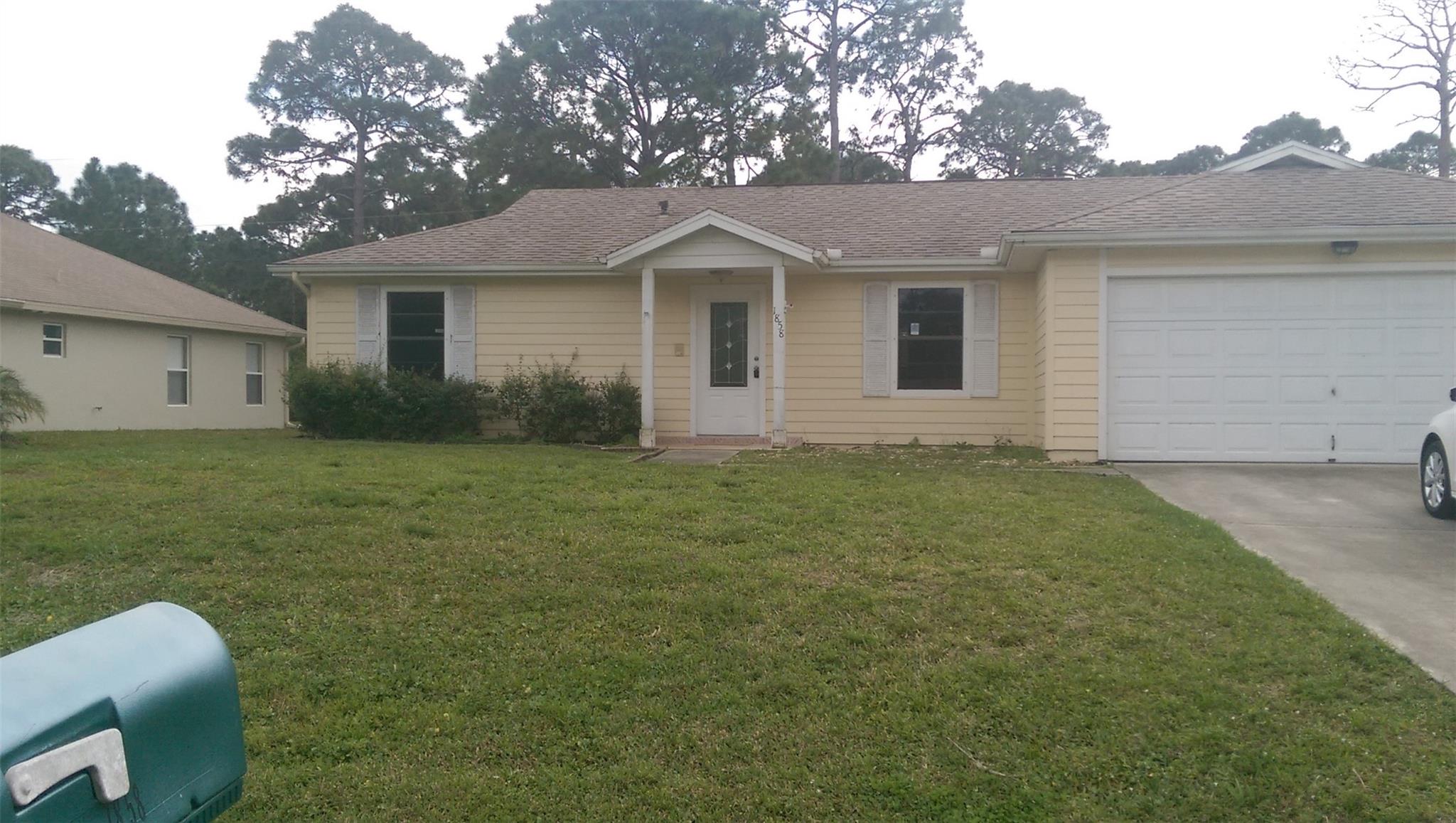 Pool home with 3 bedrooms and 2 full baths, 2-car garage. Split floor plan with wood and carpet. Trees in the back yard and a large shed for storage. Ceiling fans throughout, wood paneling in entry way. Household monthly income must be 3x the rent. The application fee is $75 per person aged 18 or older. Once approved, there is a $125 fee with the first month's rent and security deposit due at lease signing.
*Pet friendly. A Photo of the pet is required. No aggressive breeds will be accepted. List of breeds is on the application.