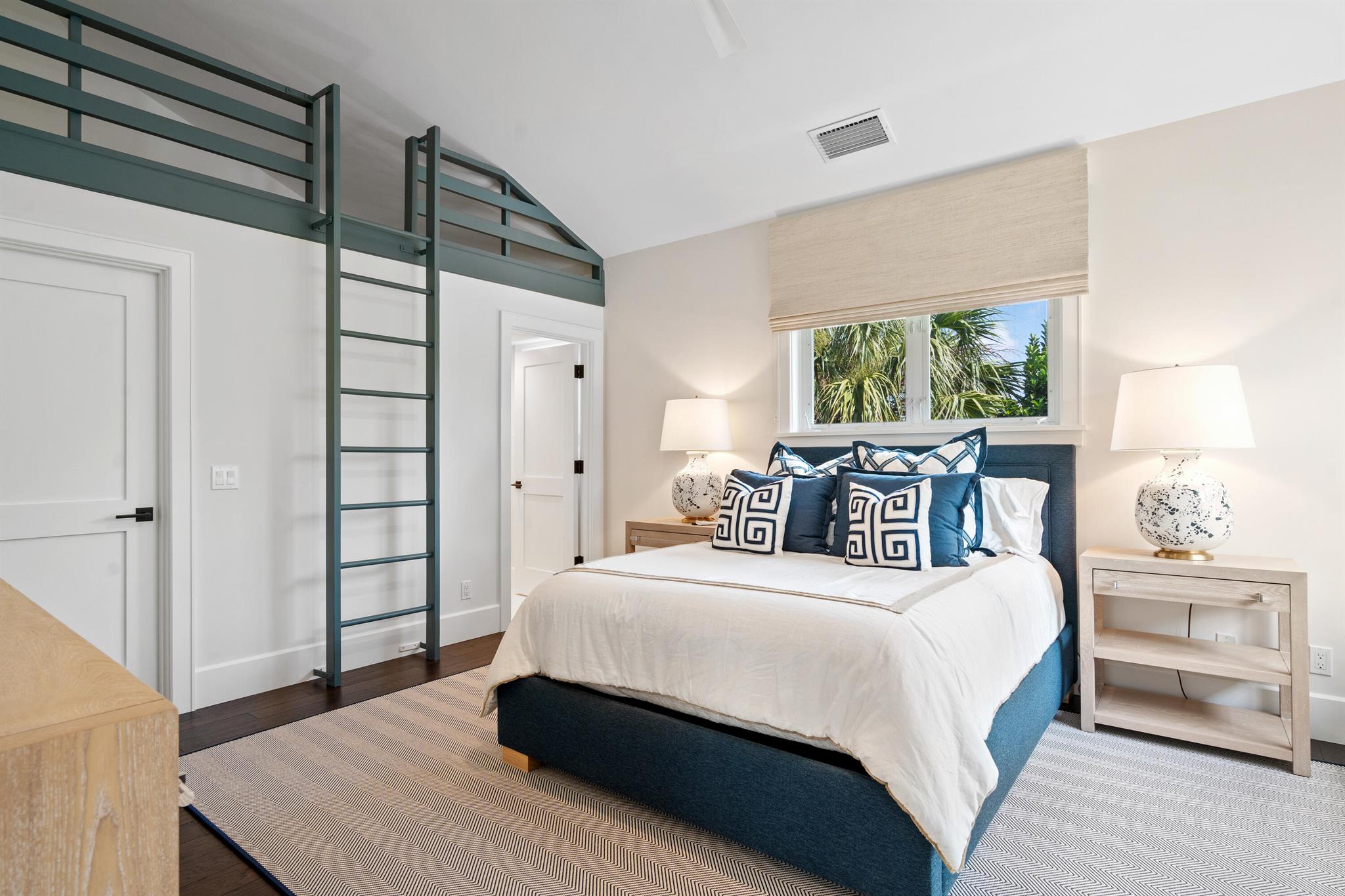 SEAGROVE WEST - Residential