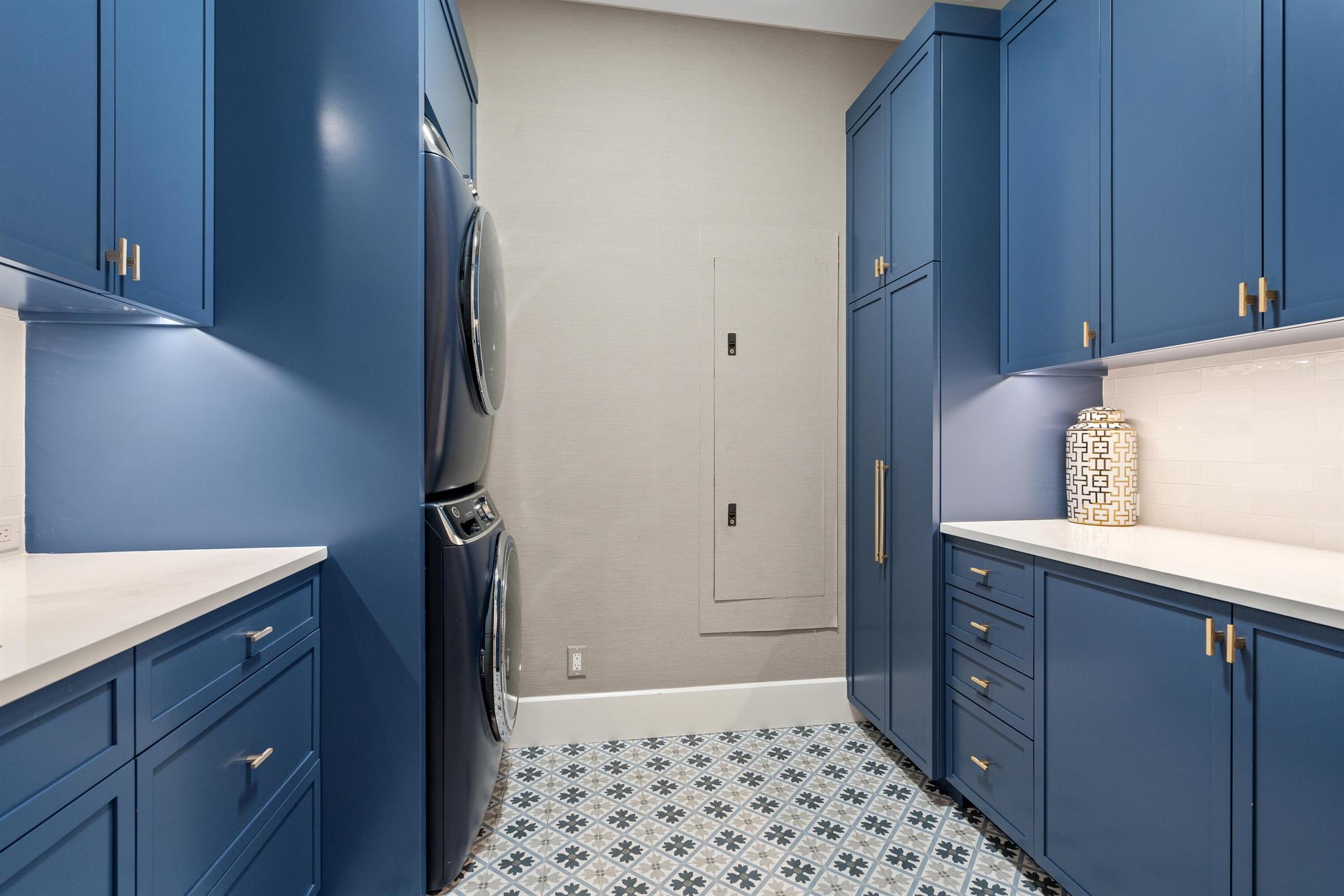 SEAGROVE WEST - Residential