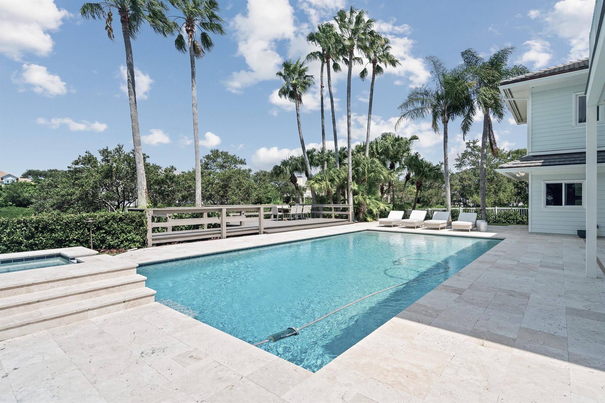 SEAGROVE WEST - Residential