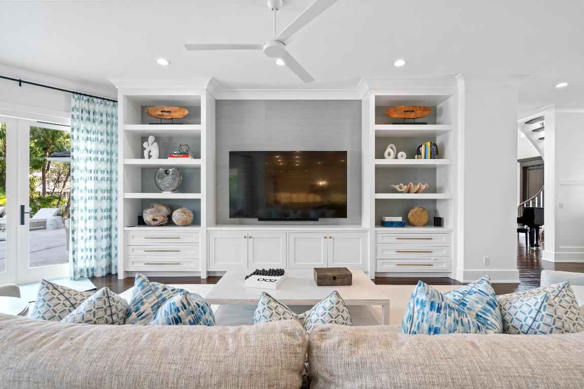 SEAGROVE WEST - Residential