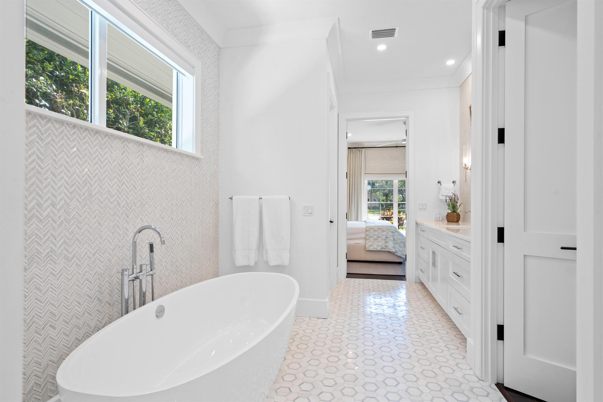 SEAGROVE WEST - Residential