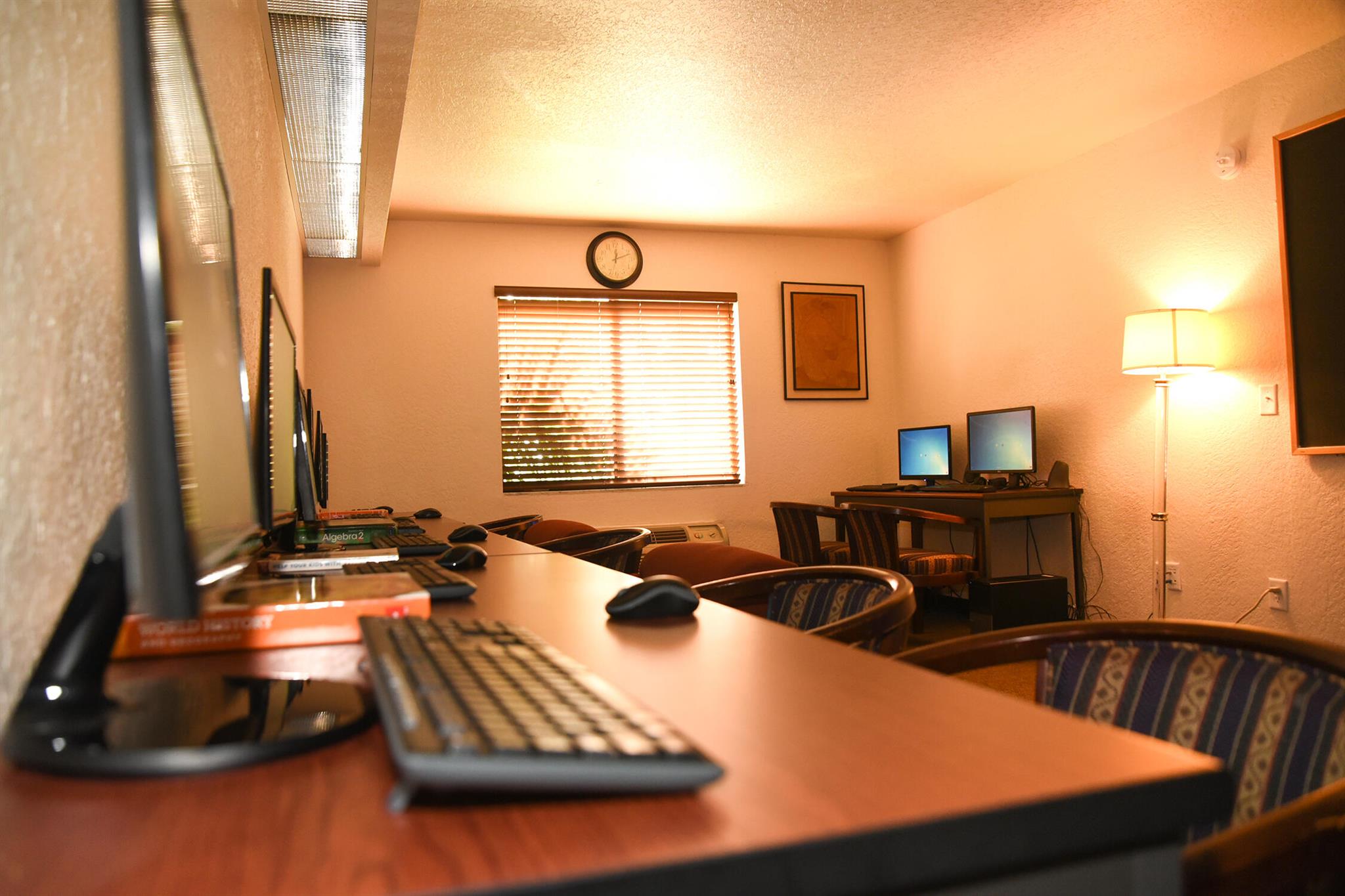 HY-CREST CENTER - Commercial Sale