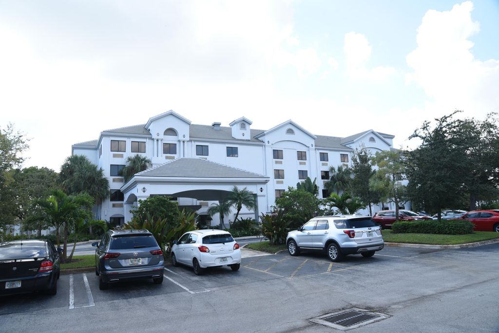 Photo of 7051 Seacrest Boulevard, Lake Worth, FL 33462 (MLS # R11114517)