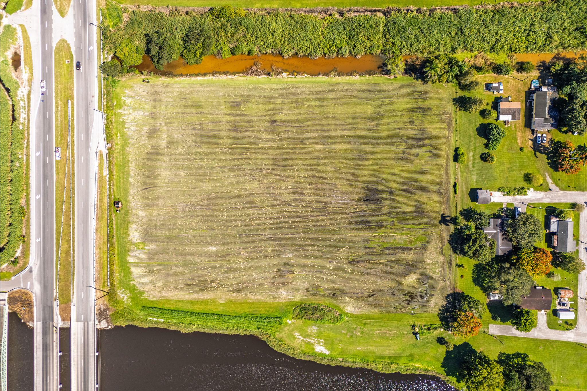 S/D OF 2-44-35 - Land