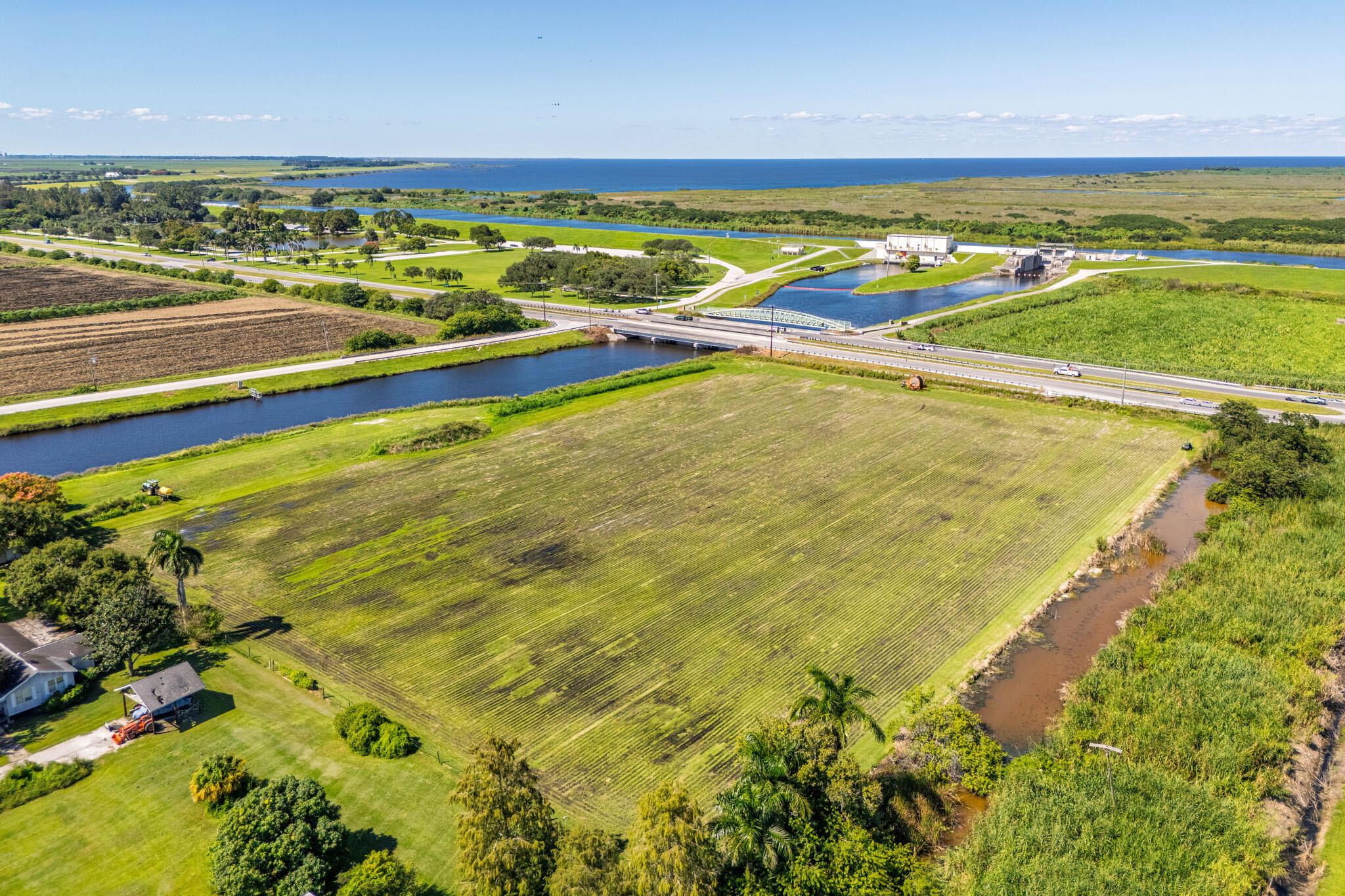 S/D OF 2-44-35 - Land