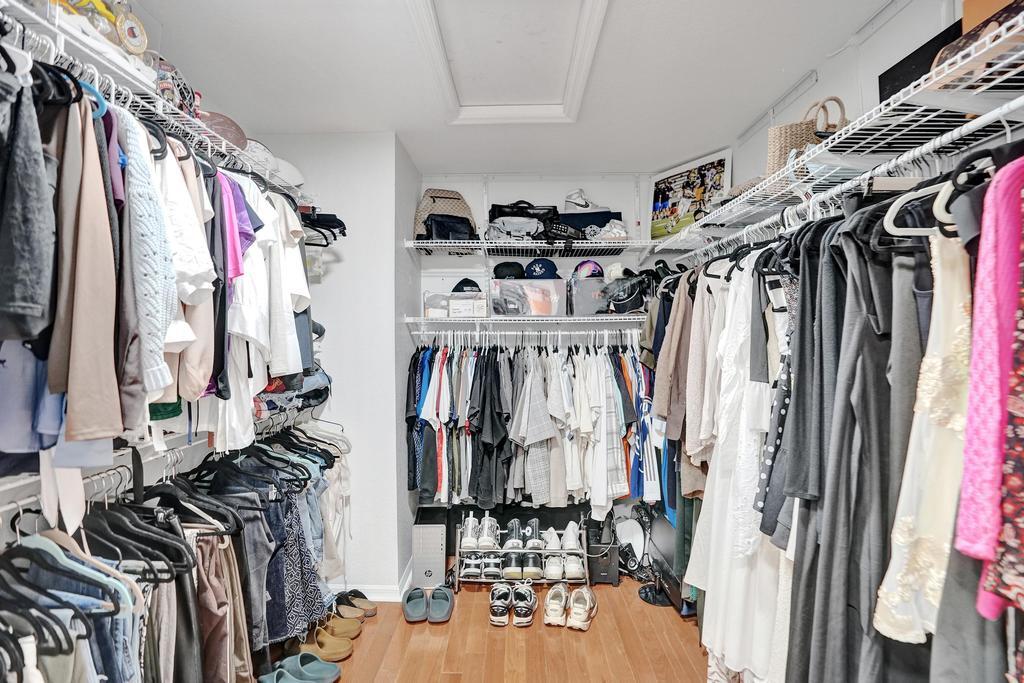 SAPPHIRE POINTE - DIAMOND LAKE - Residential