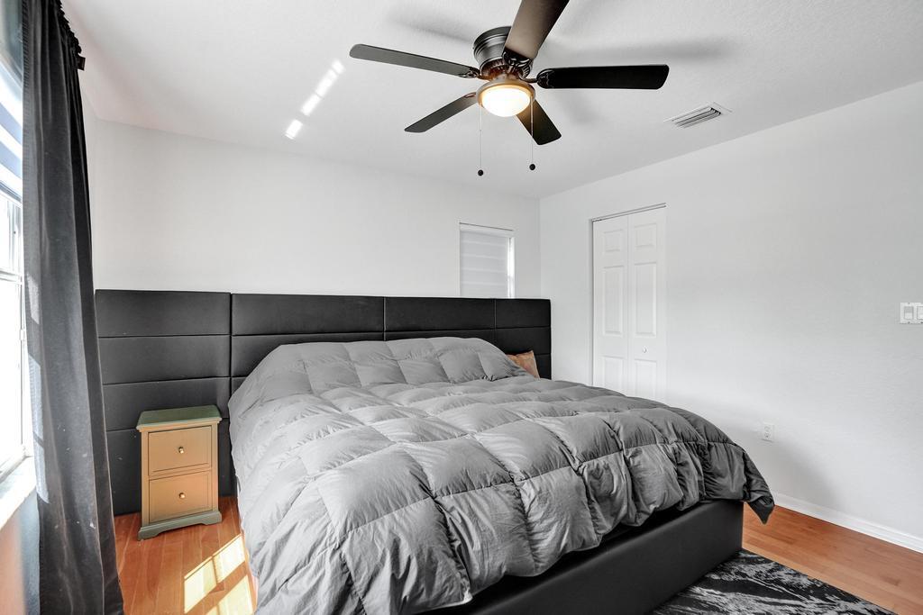 SAPPHIRE POINTE - DIAMOND LAKE - Residential