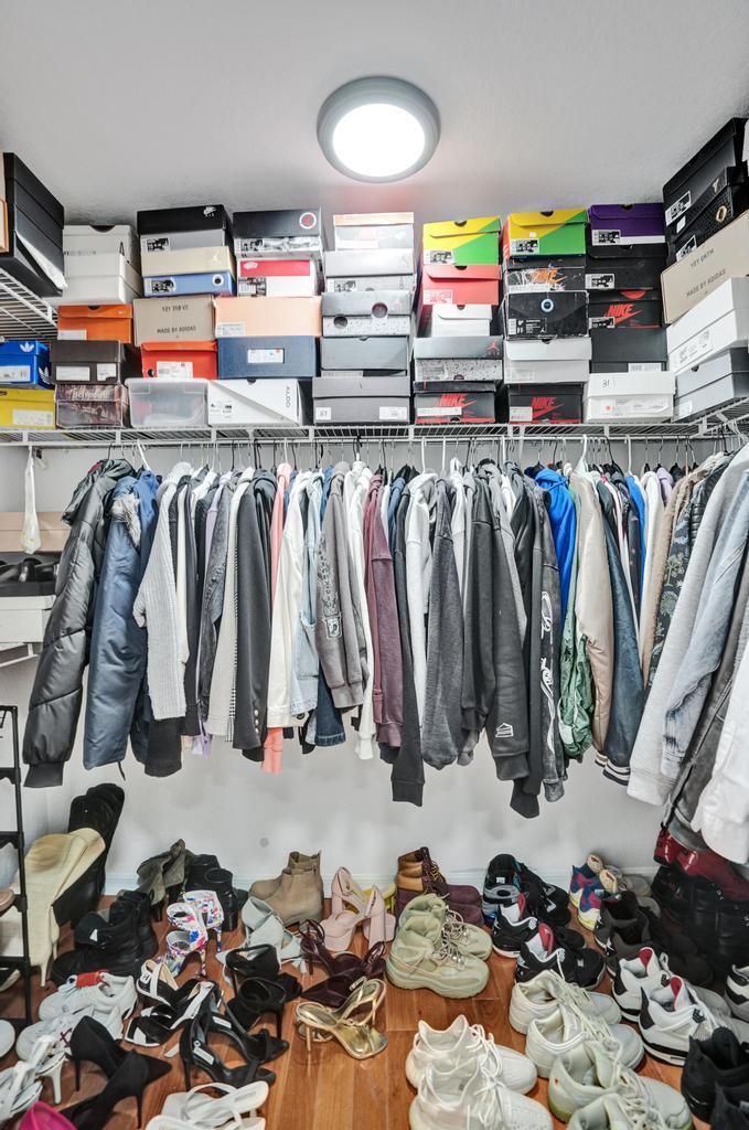 SAPPHIRE POINTE - DIAMOND LAKE - Residential