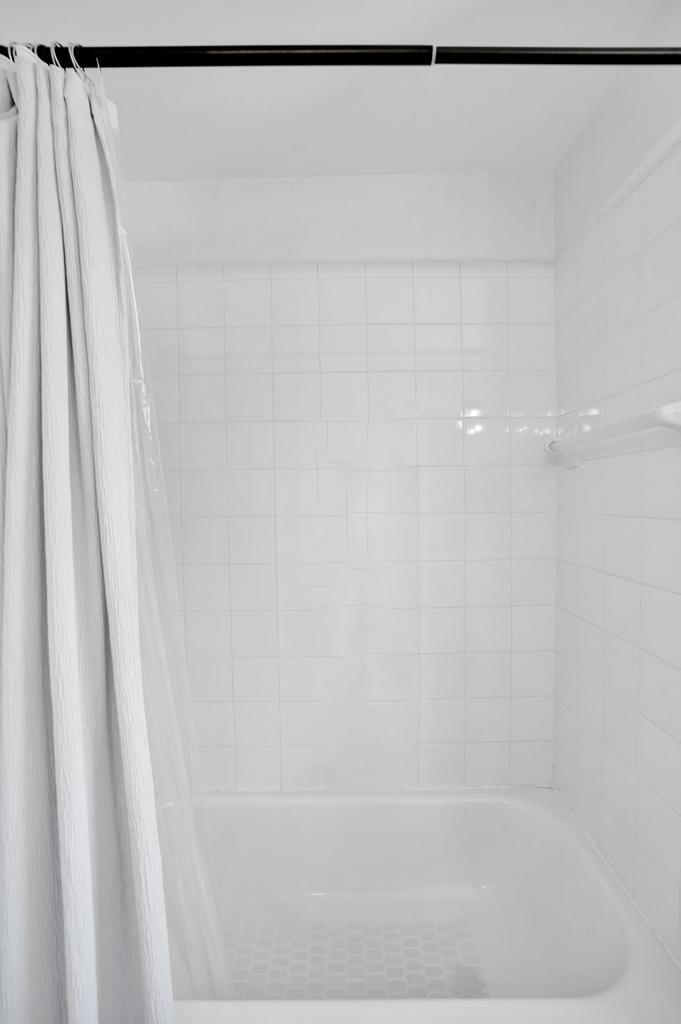 SAPPHIRE POINTE - DIAMOND LAKE - Residential