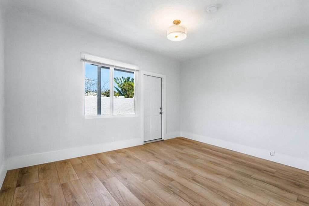 Photo of 414 33rd Street #201, West Palm Beach, FL 33407 (MLS # R11159884)