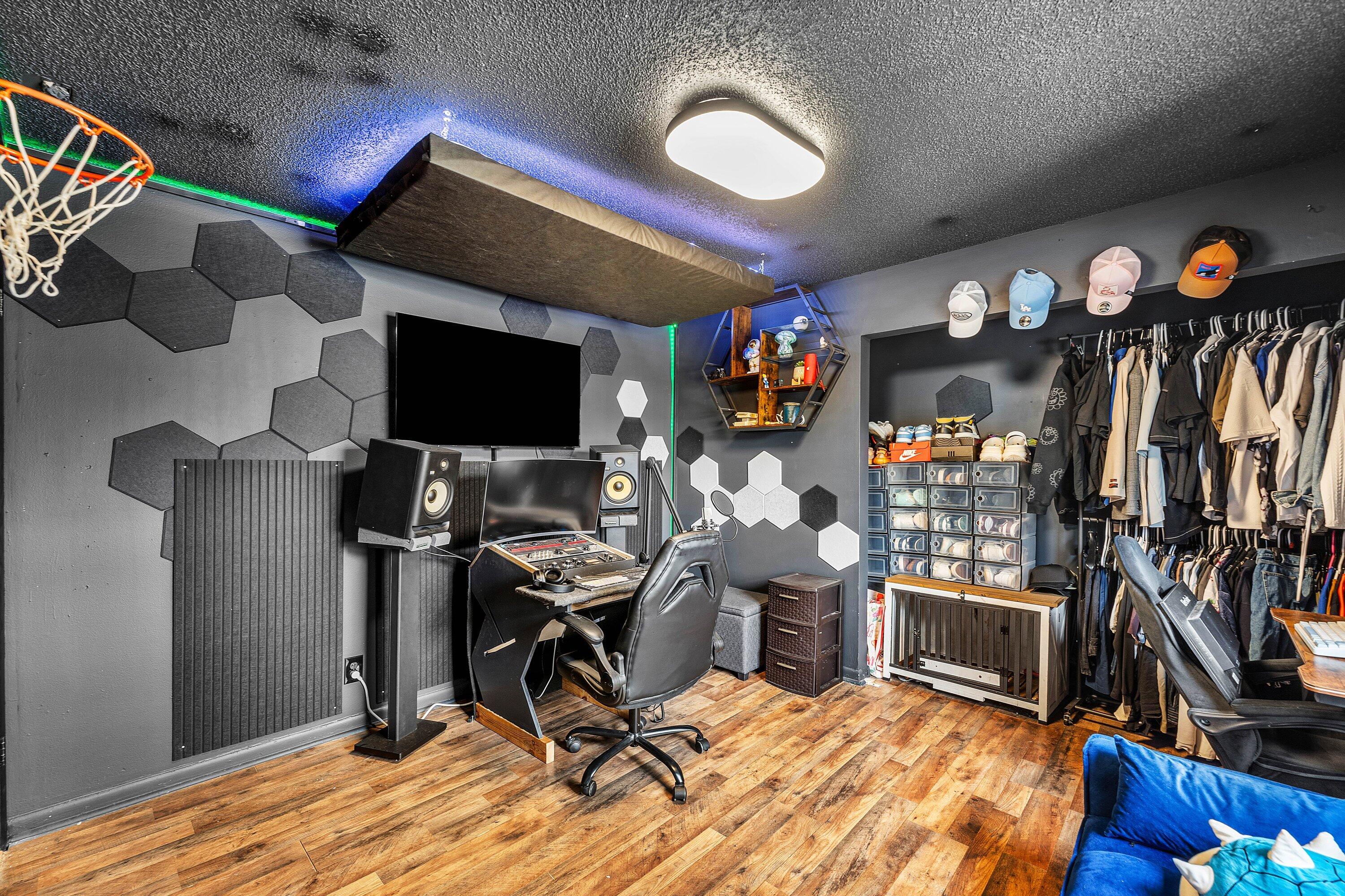 SUNRISE GOLF VILLAGE NORTH - Residential