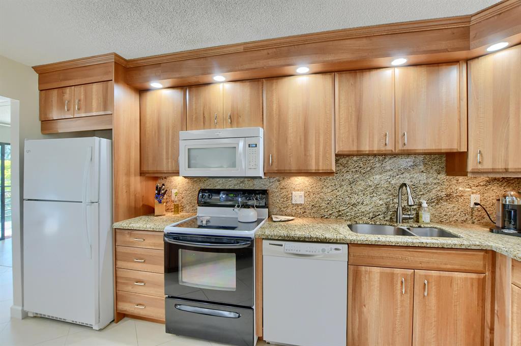 CAMINO REAL VILLAGE CONDO - Residential