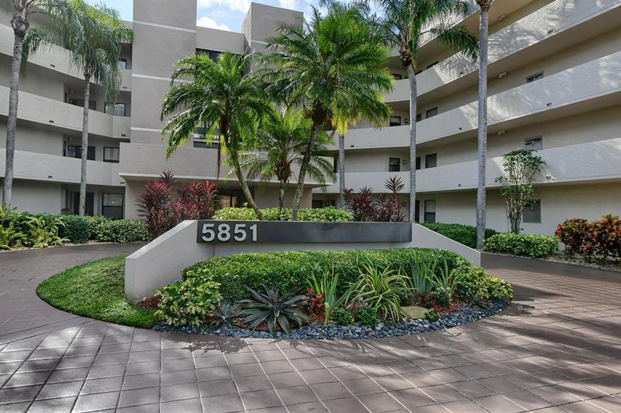 THIS IS THE ONE YOU HAVE BEEN WAITING FOR.  STUNNING TURNKEY TOP FLOOR UNIT WITH POOL VIEW IN ALL AGES COMMUNITY...2 BED/2 BATH, 1254 living sq. ft. in Central Boca Raton/Boca Del Mar.  Fully UPDATED Master Bath has a walk-in shower with frameless shower doors and Freestanding Tub.  2nd Bathroom also Fully UPDATED, walk-in shower & Frameless doors.  Call today to learn all the other great features this condo has to offer