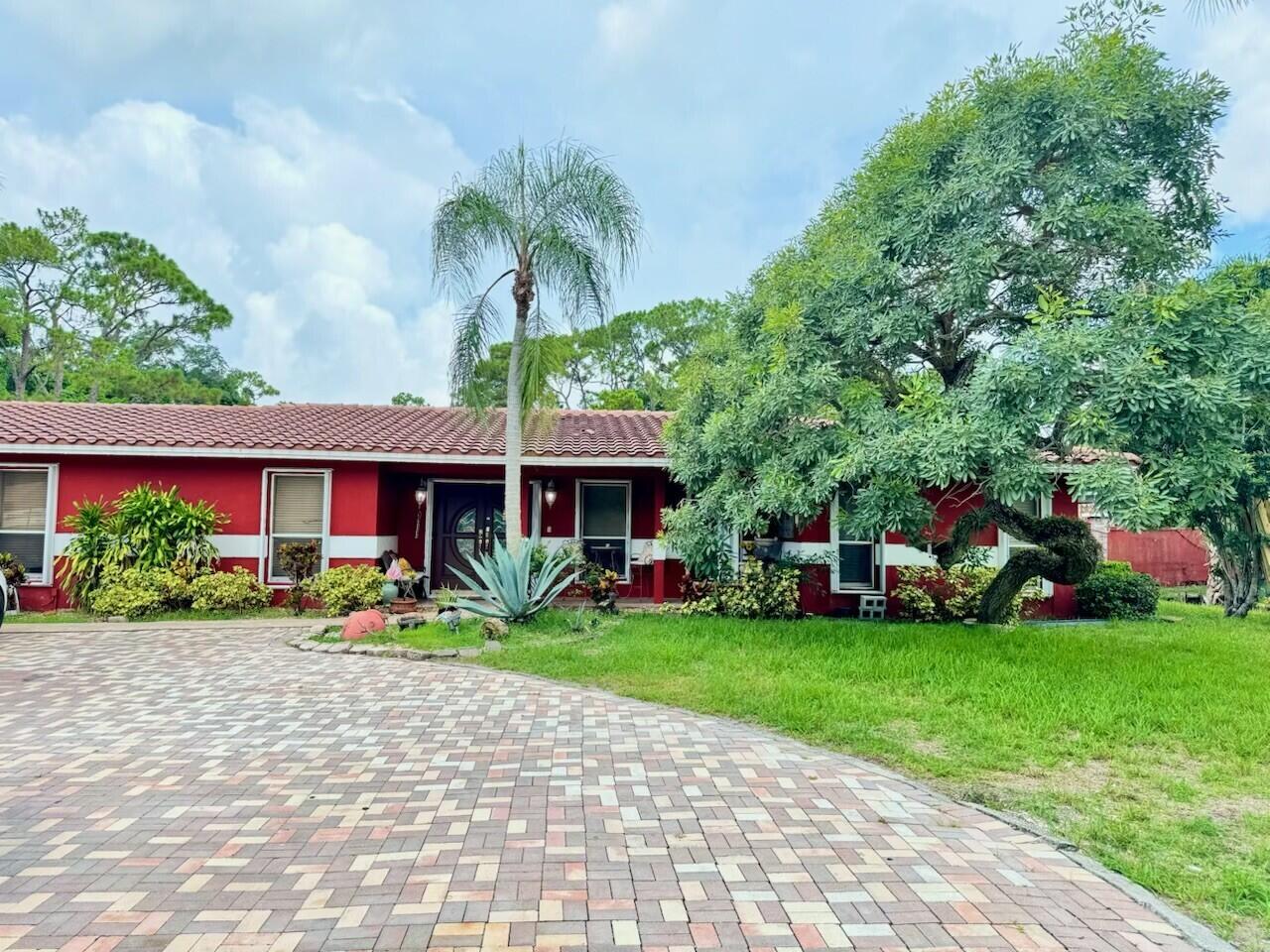 5800 PINETREE Road