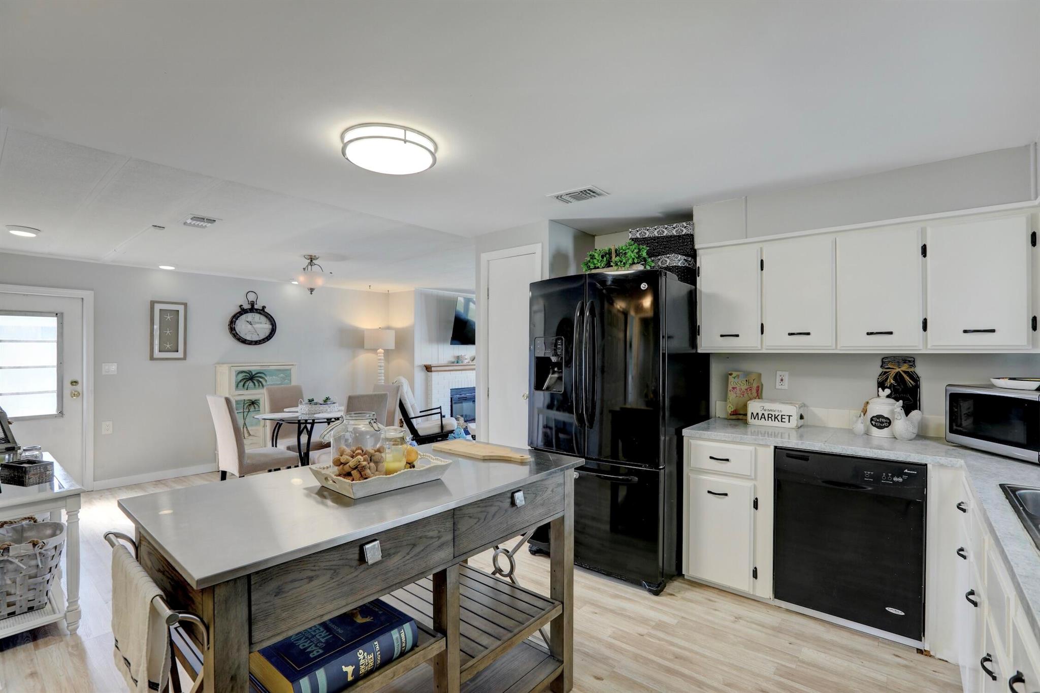 SNUG HARBOR LAKES CONDO - Residential