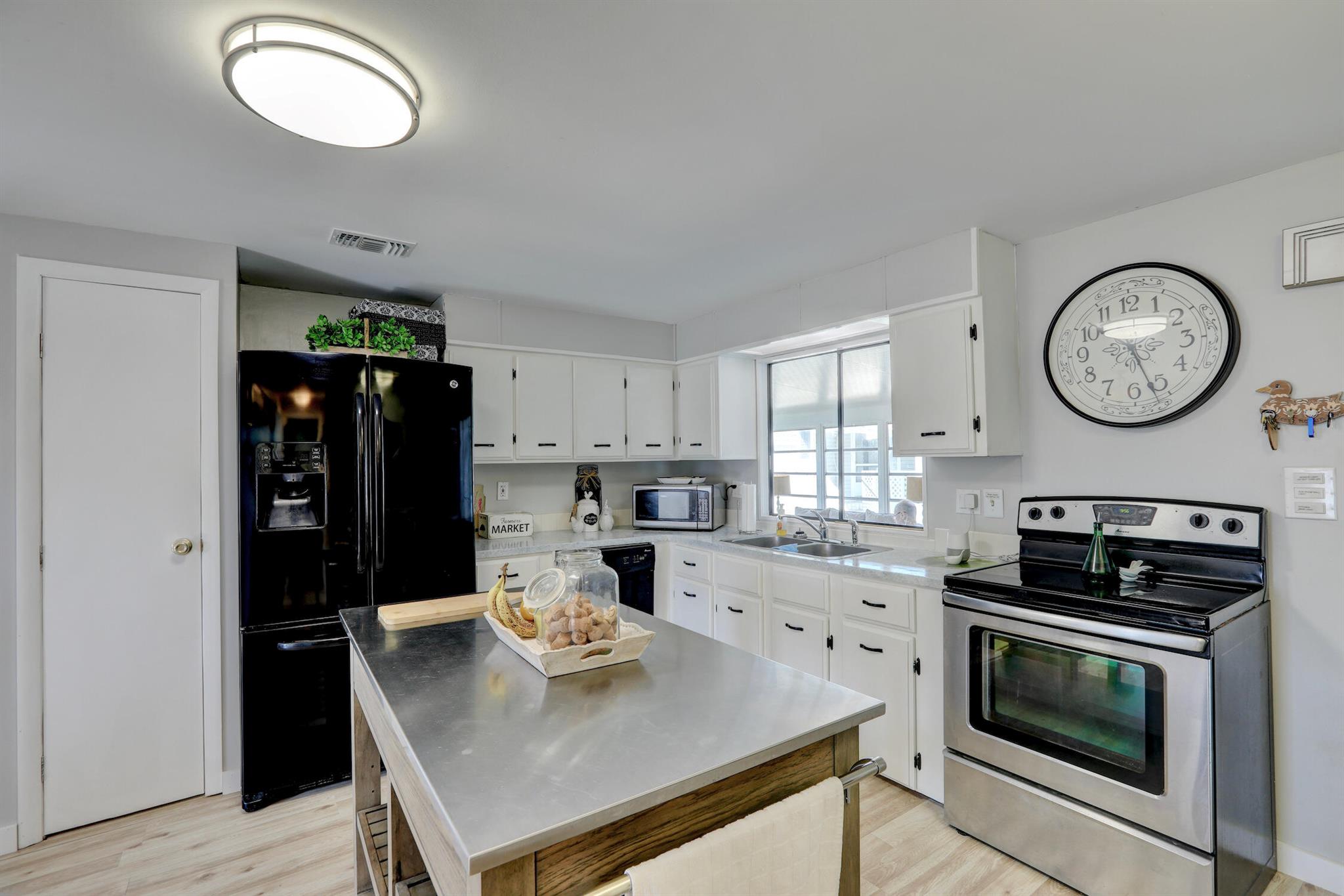 SNUG HARBOR LAKES CONDO - Residential