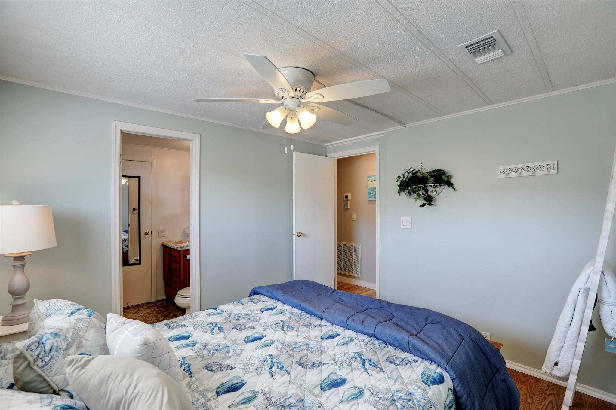 SNUG HARBOR LAKES CONDO - Residential