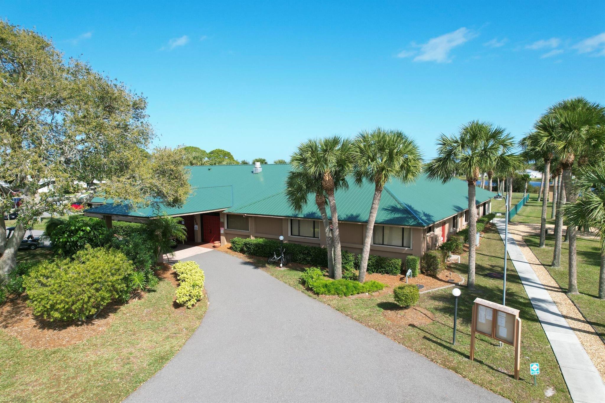 SNUG HARBOR LAKES CONDO - Residential