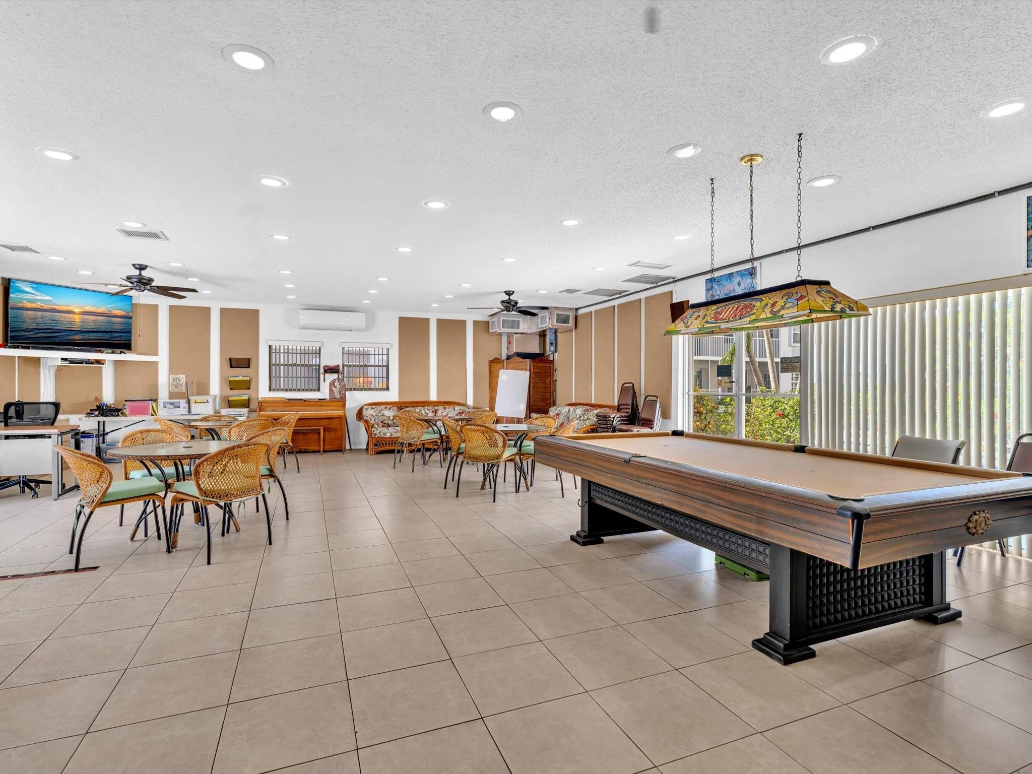 PALM LAKE 1 CONDO - Residential