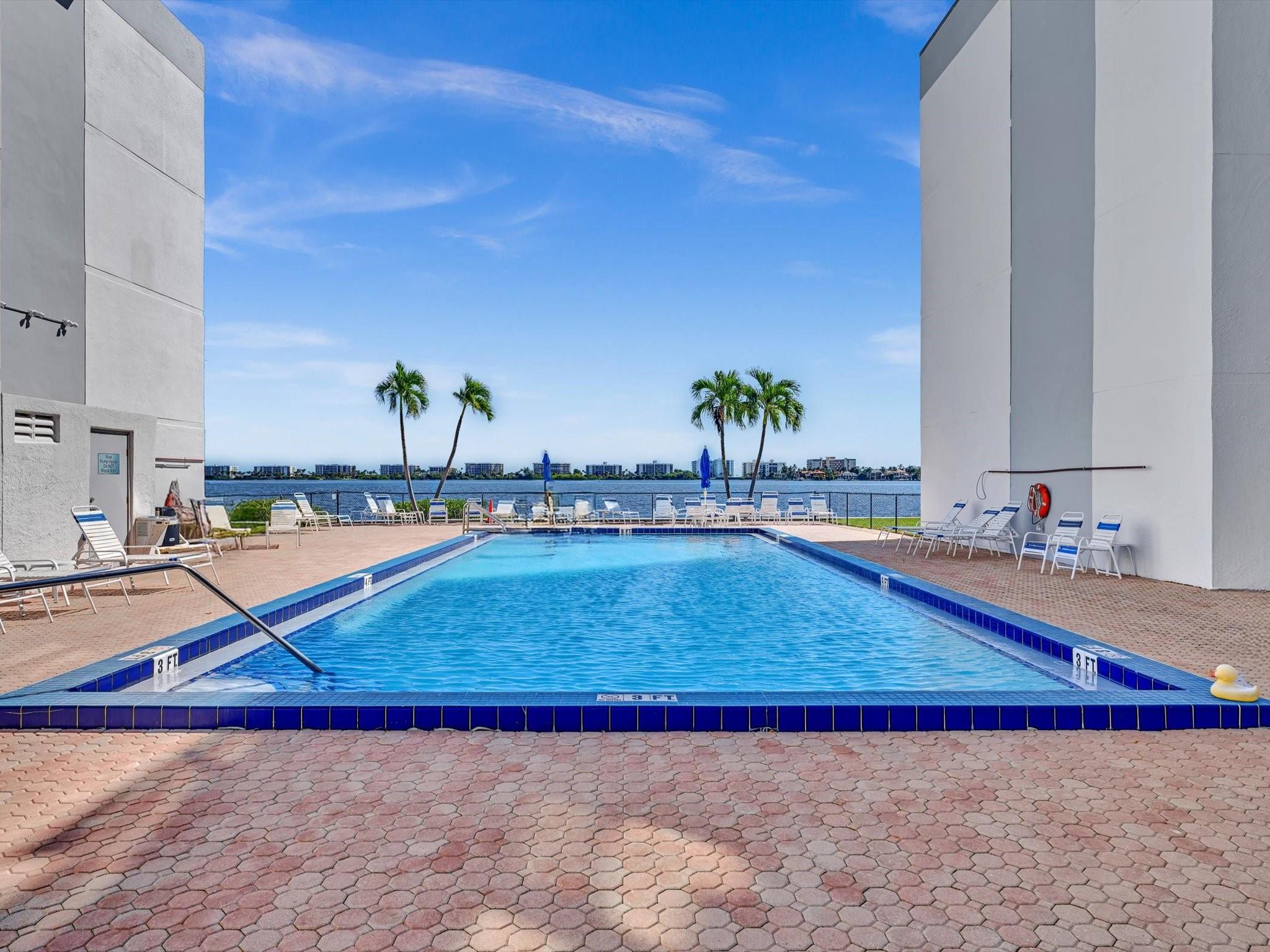 PALM LAKE 1 CONDO - Residential