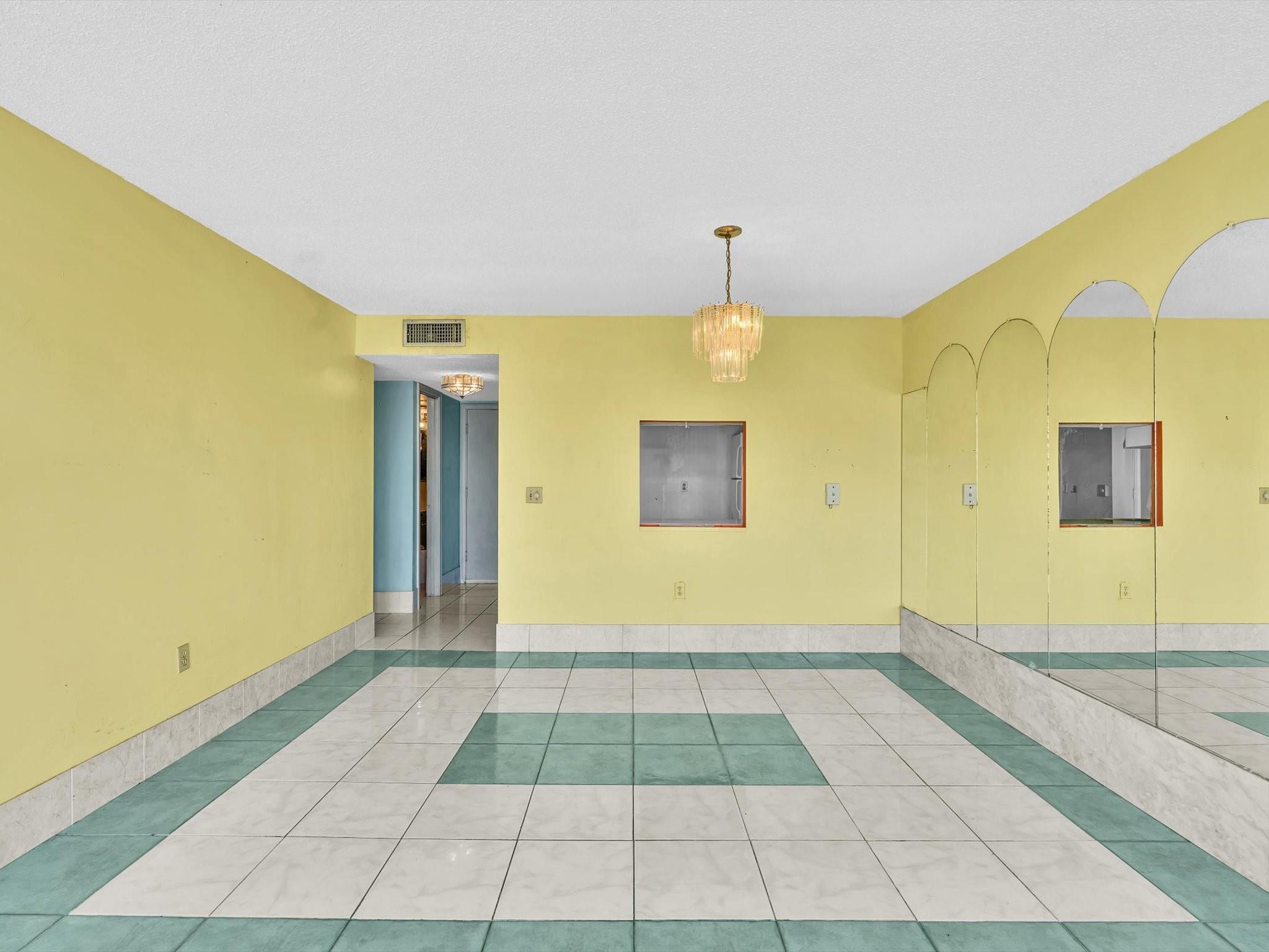 PALM LAKE 1 CONDO - Residential