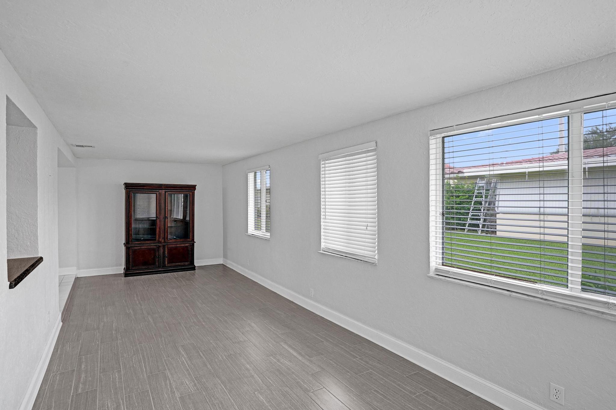 Crystal Lake Villas 64-20 - Residential
